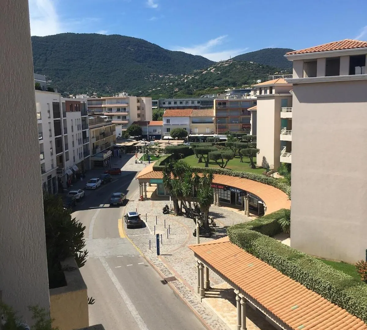 Studio Vue Mer En Centre Ville A 150 M De La Plage Cavalaire-sur-Mer